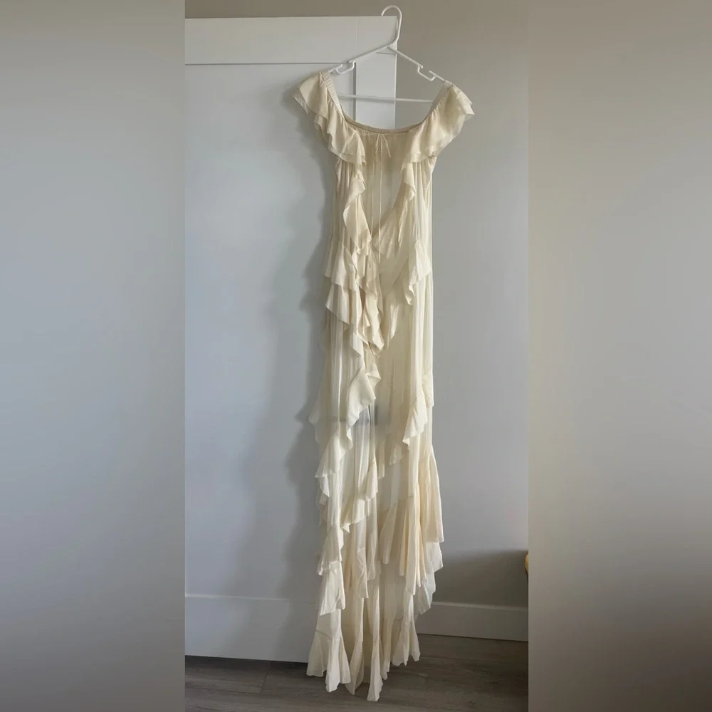 Helsa Thea Gown - Picture 6 of 12